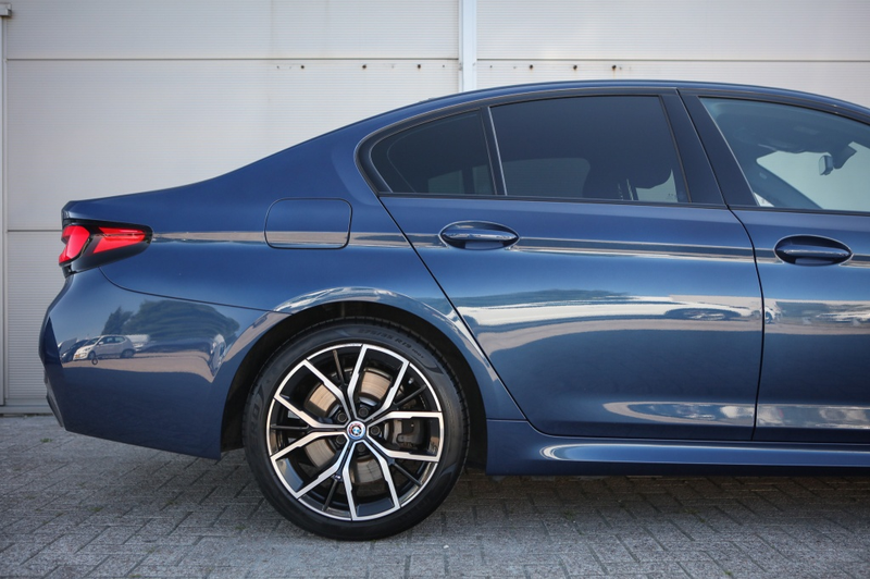 BMW 545 5-serie 545e M-Sport Sedan | BTW | — photo 28
