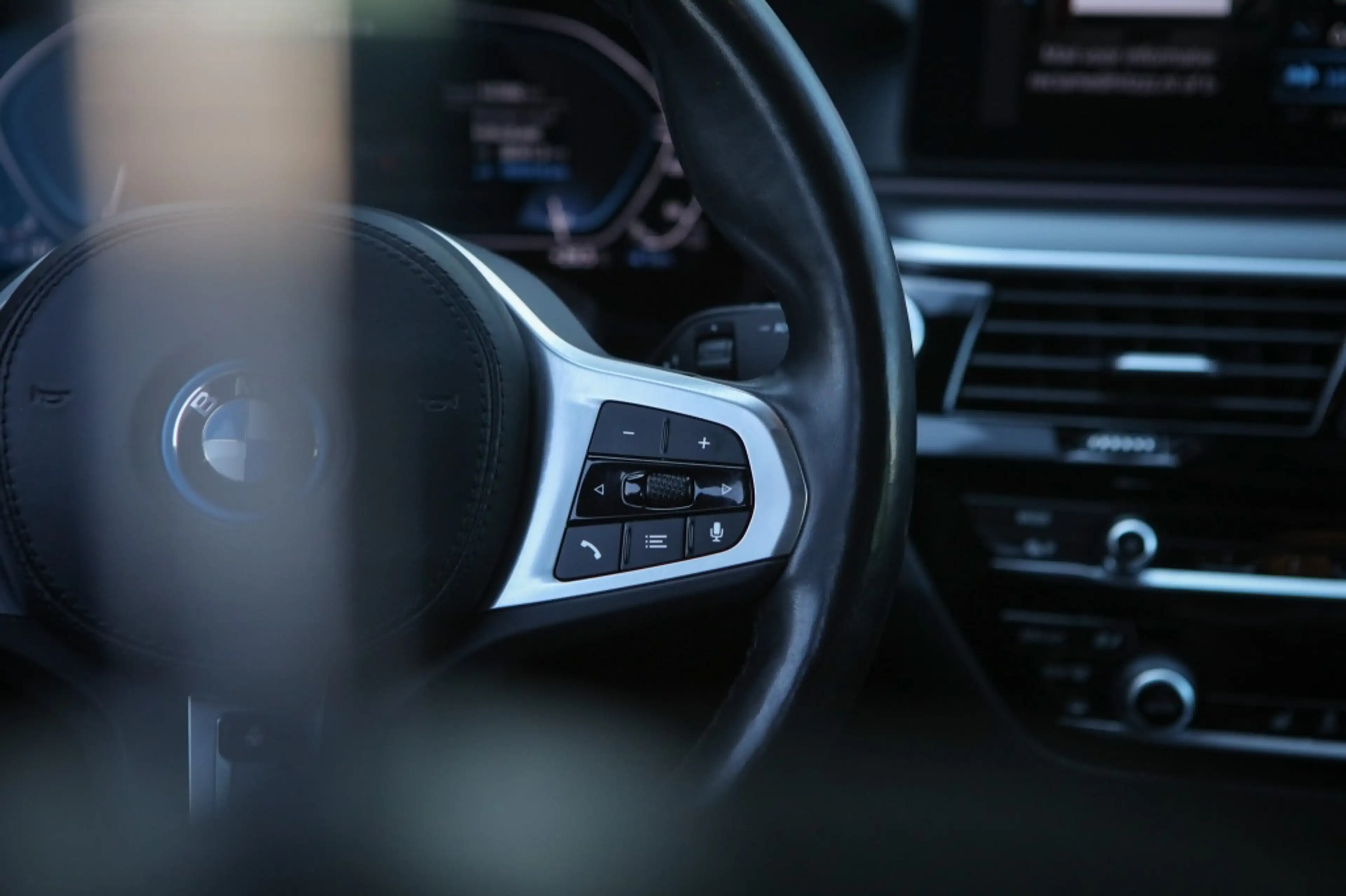 BMW 545 5-serie 545e M-Sport Sedan | BTW | — photo 11