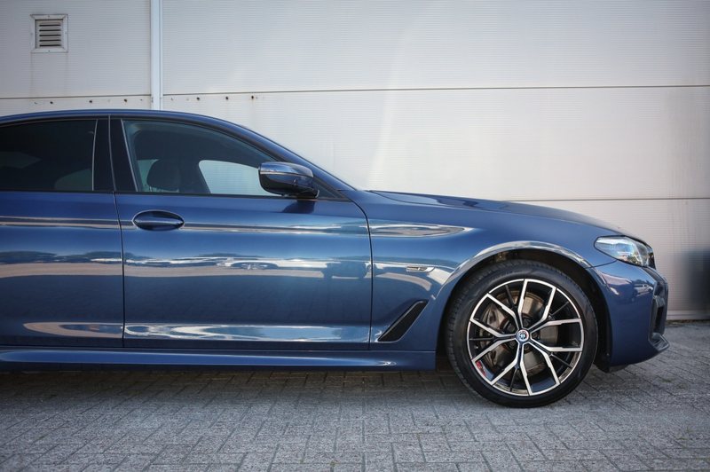 BMW 545 5-serie 545e M-Sport Sedan | BTW | — photo 27