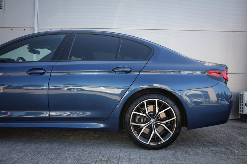 BMW 545 5-serie 545e M-Sport Sedan | BTW | — photo 30