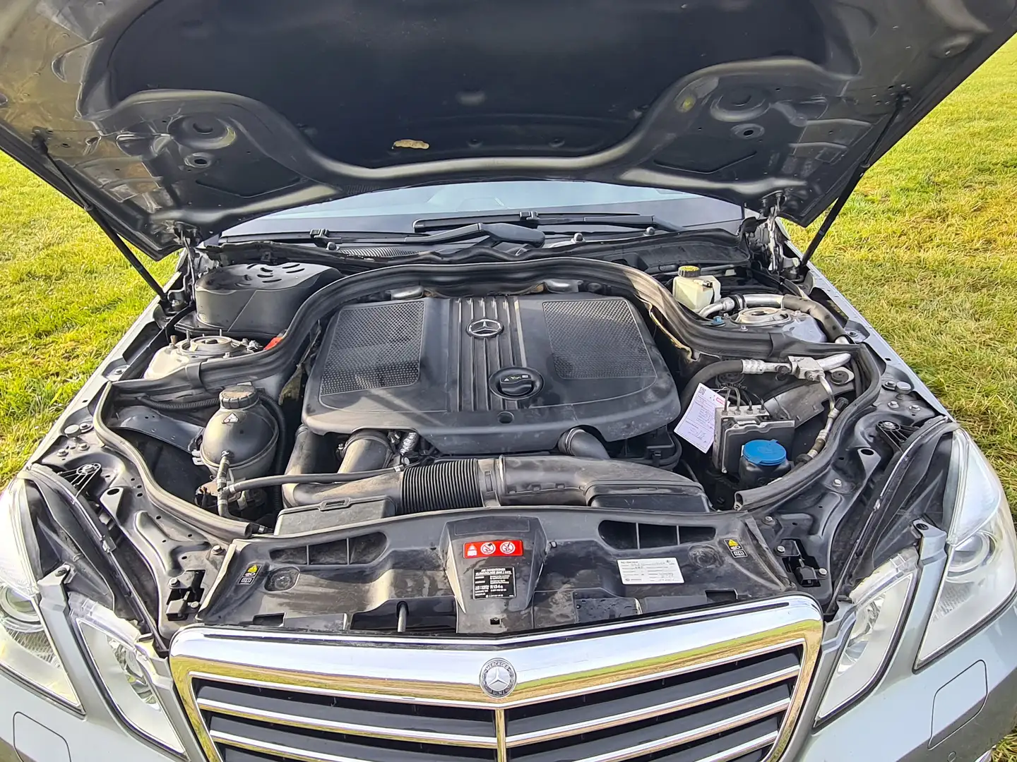 Mercedes-Benz E 220 E-Klasse T-Modell Diesel T CDI Grau - 2