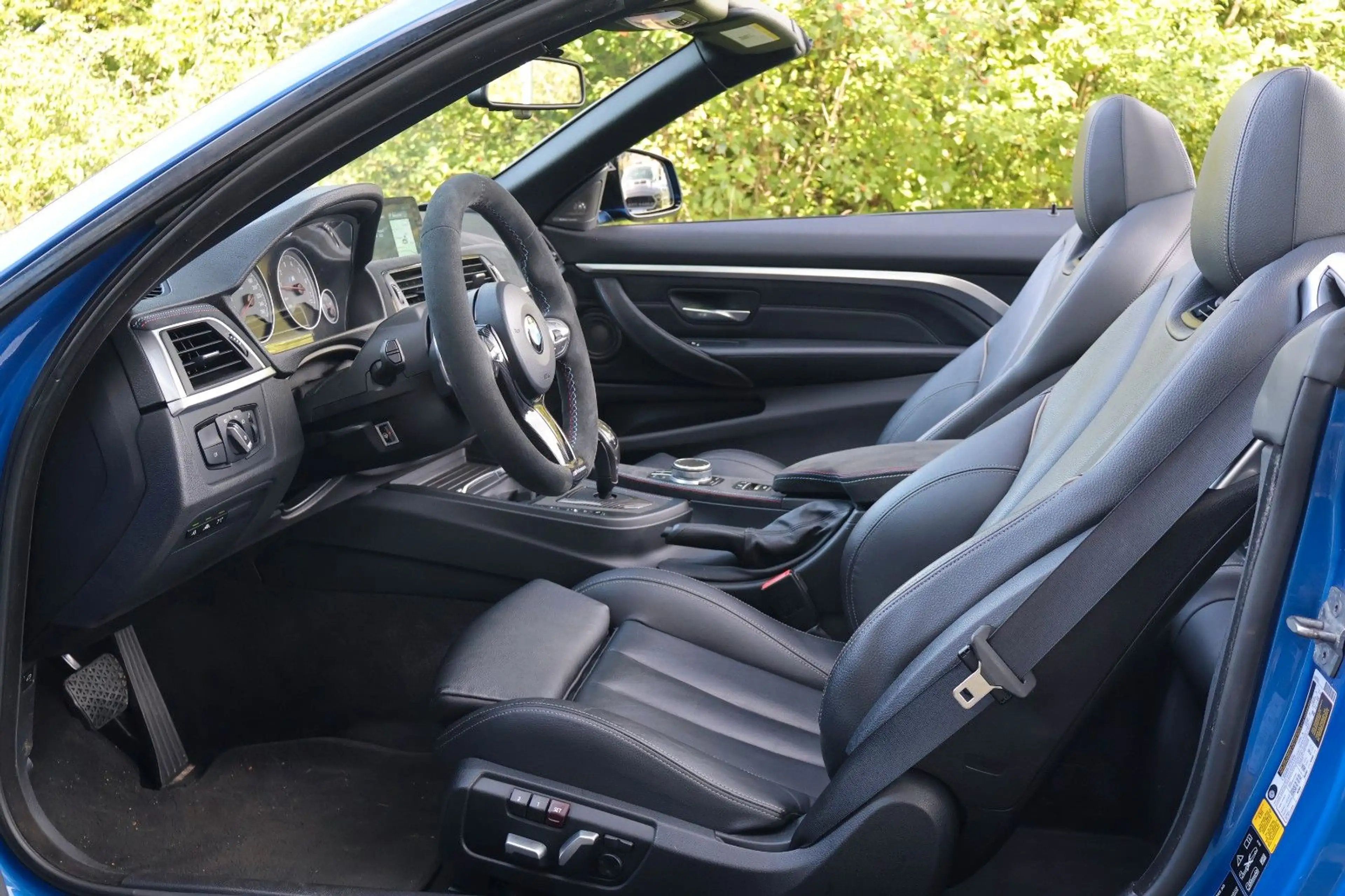 BMW 440 i xDrive Cabrio M-PAKET/H&K/HUD/360°/CARPLAY — photo 13