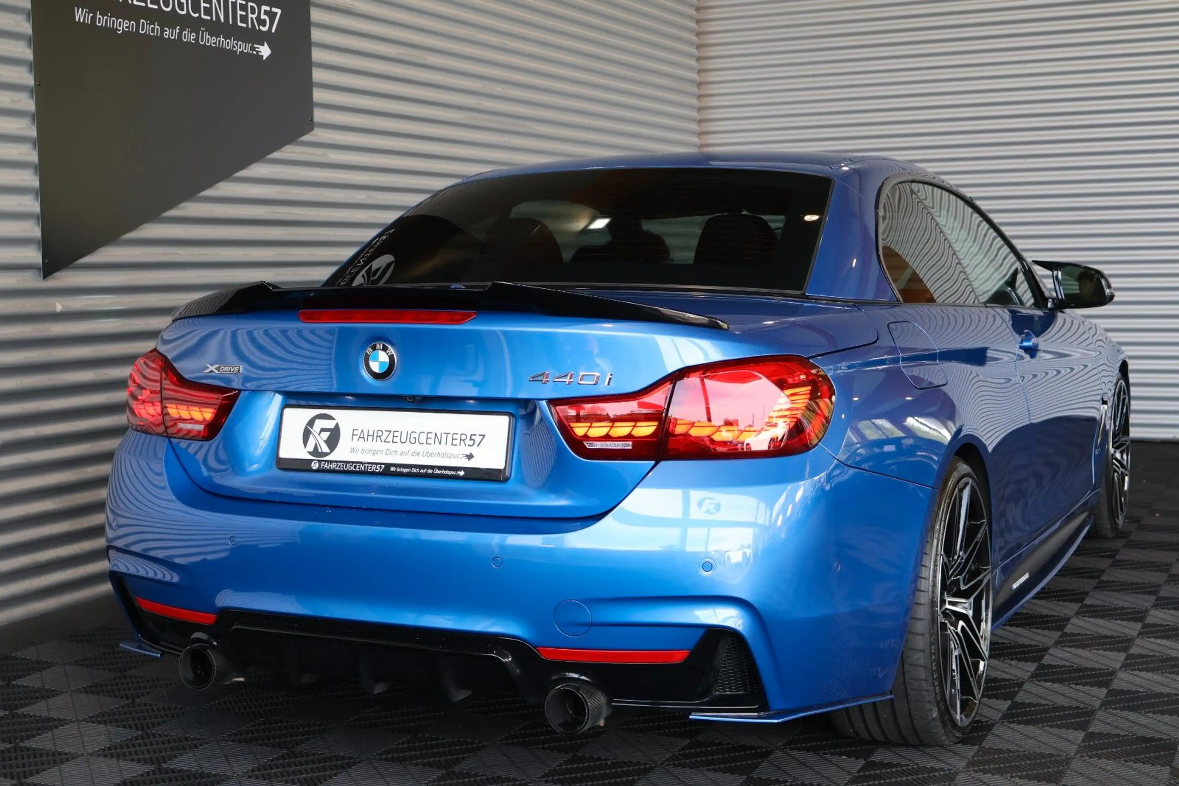 BMW 440 i xDrive Cabrio M-PAKET/H&K/HUD/360°/CARPLAY — photo 8