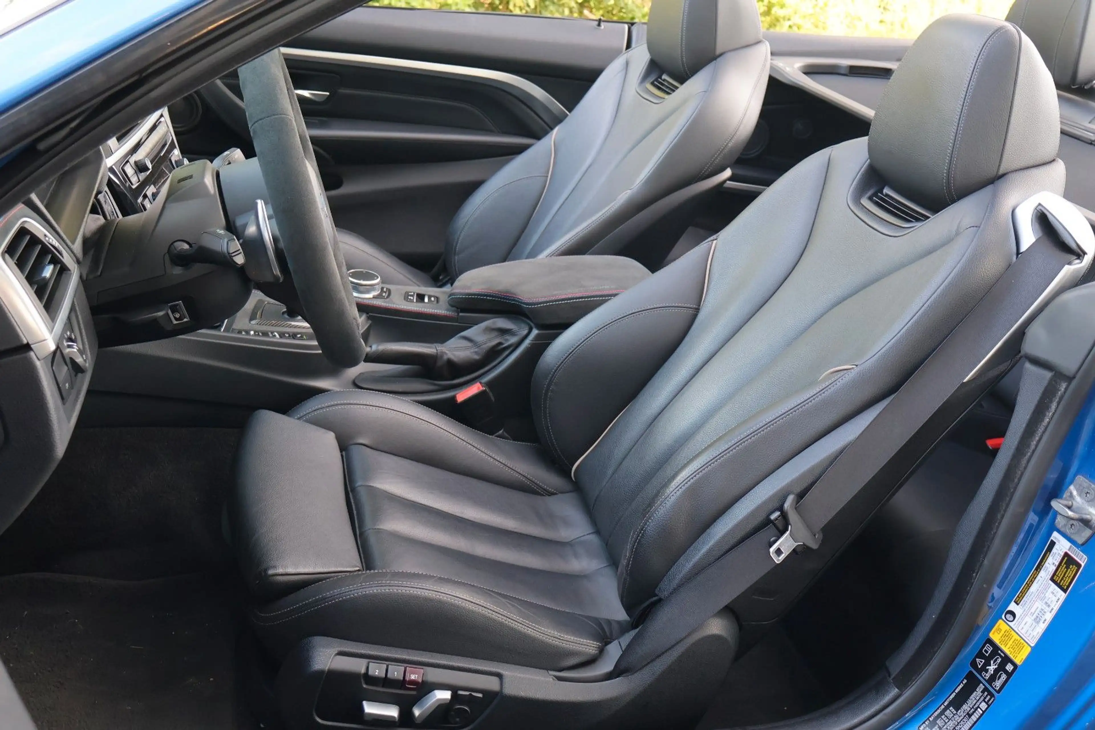 BMW 440 i xDrive Cabrio M-PAKET/H&K/HUD/360°/CARPLAY — photo 12