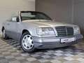 Mercedes-Benz E 220 Cabrio W124 °Shzg°Klima°Tempomat°Automatik Argintiu - thumbnail 1