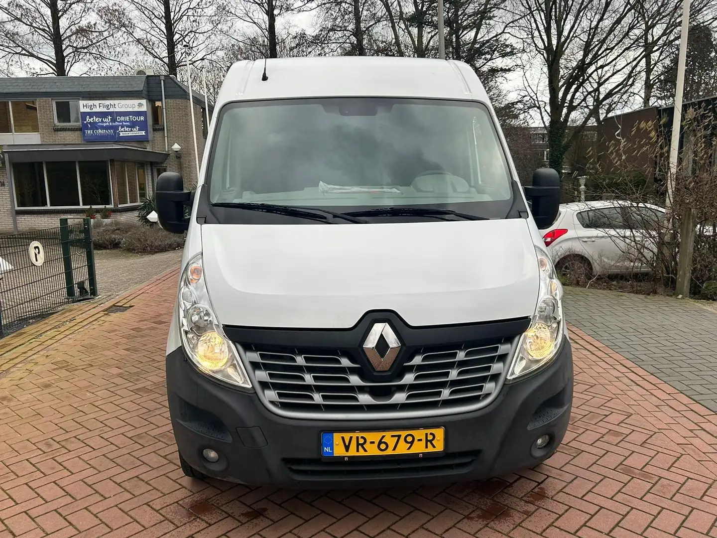 Renault Master T35 2.3 dCi L2H2 - 2