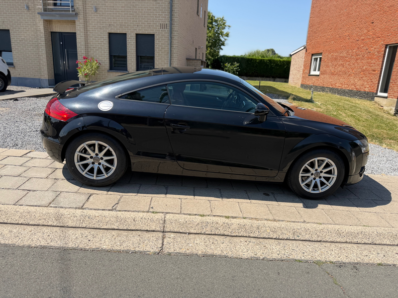 Audi TT TT Coupé 1.8 TFSI S line 1er main — photo 9