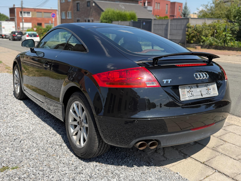 Audi TT TT Coupé 1.8 TFSI S line 1er main — photo 4