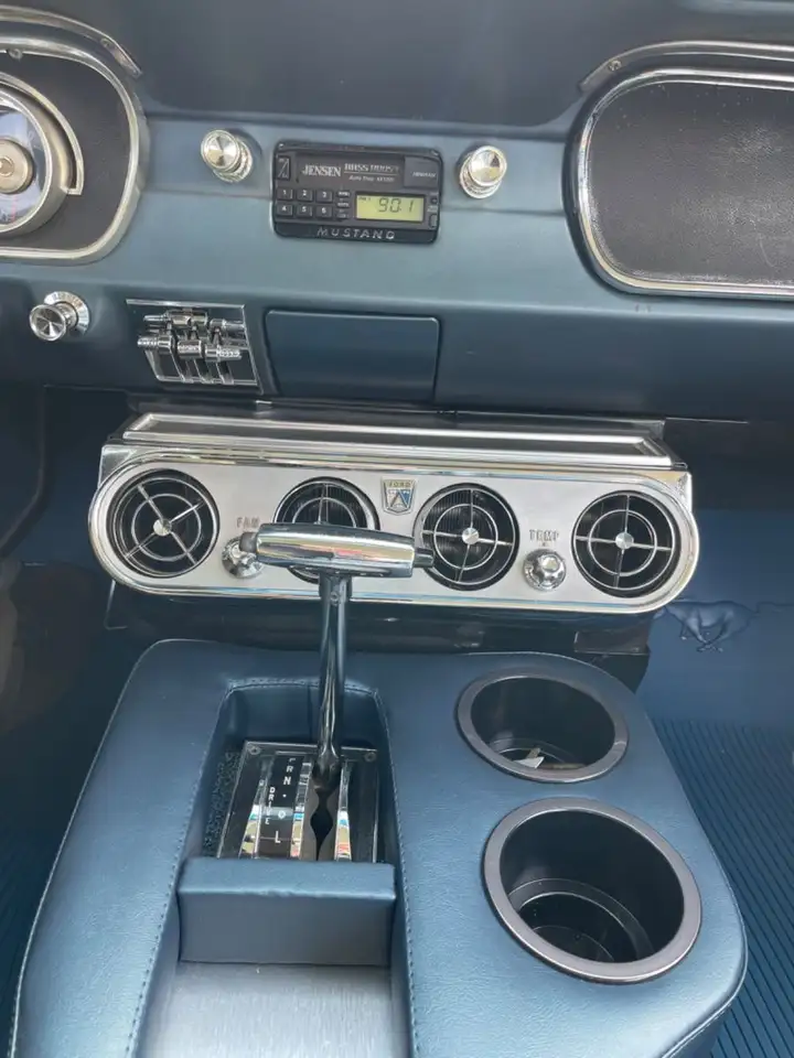 Ford Mustang Top Auto,top Ausgestattet,viele Extras, foto 9