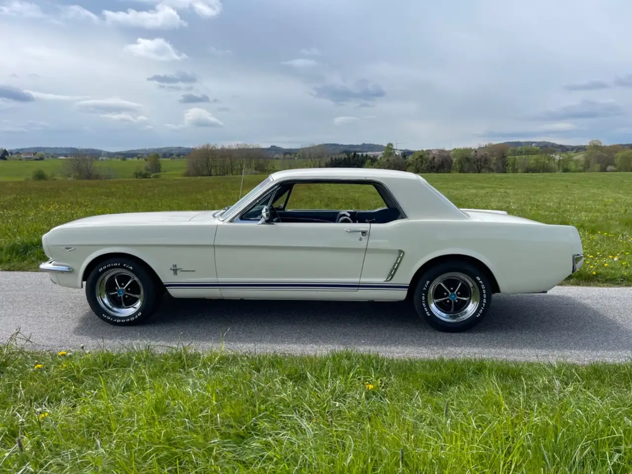 Ford Mustang Top Auto,top Ausgestattet,viele Extras, foto 2