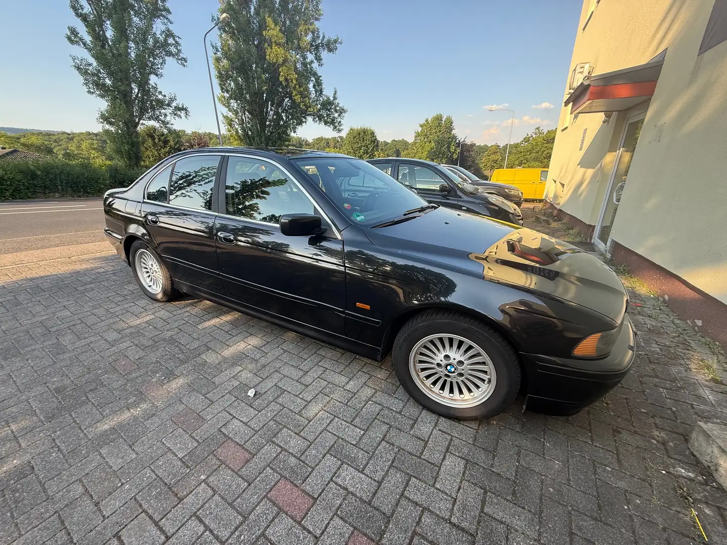 BMW 520 5er 520i Negro - 2