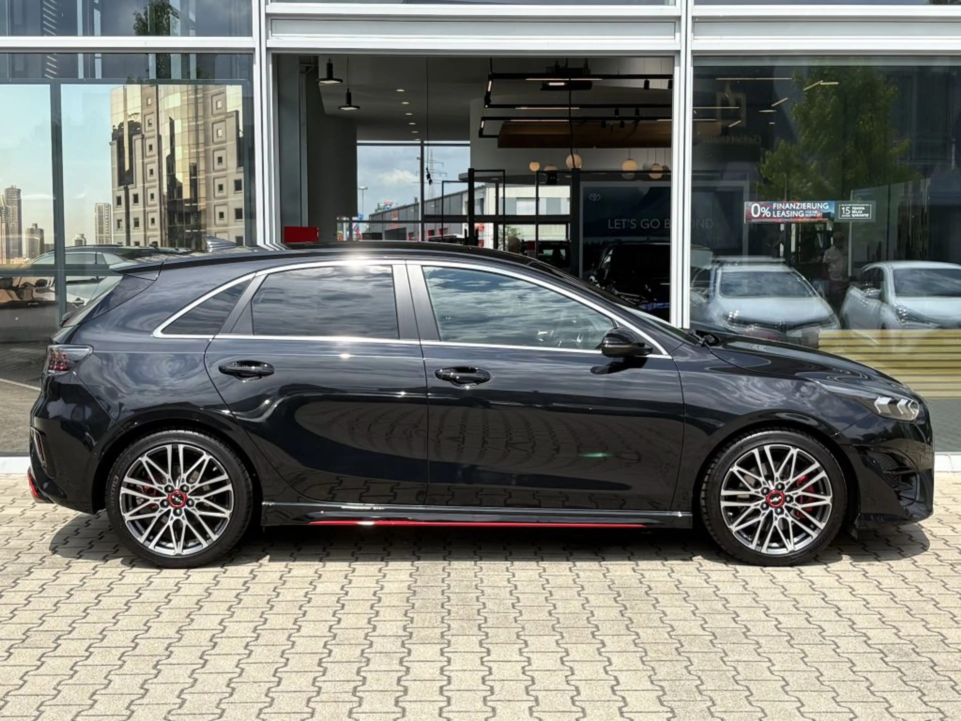 Kia Ceed / cee'd Ceed 1.6 T-GDI DCT7 OPF GT *8-fach bereift* — photo 4