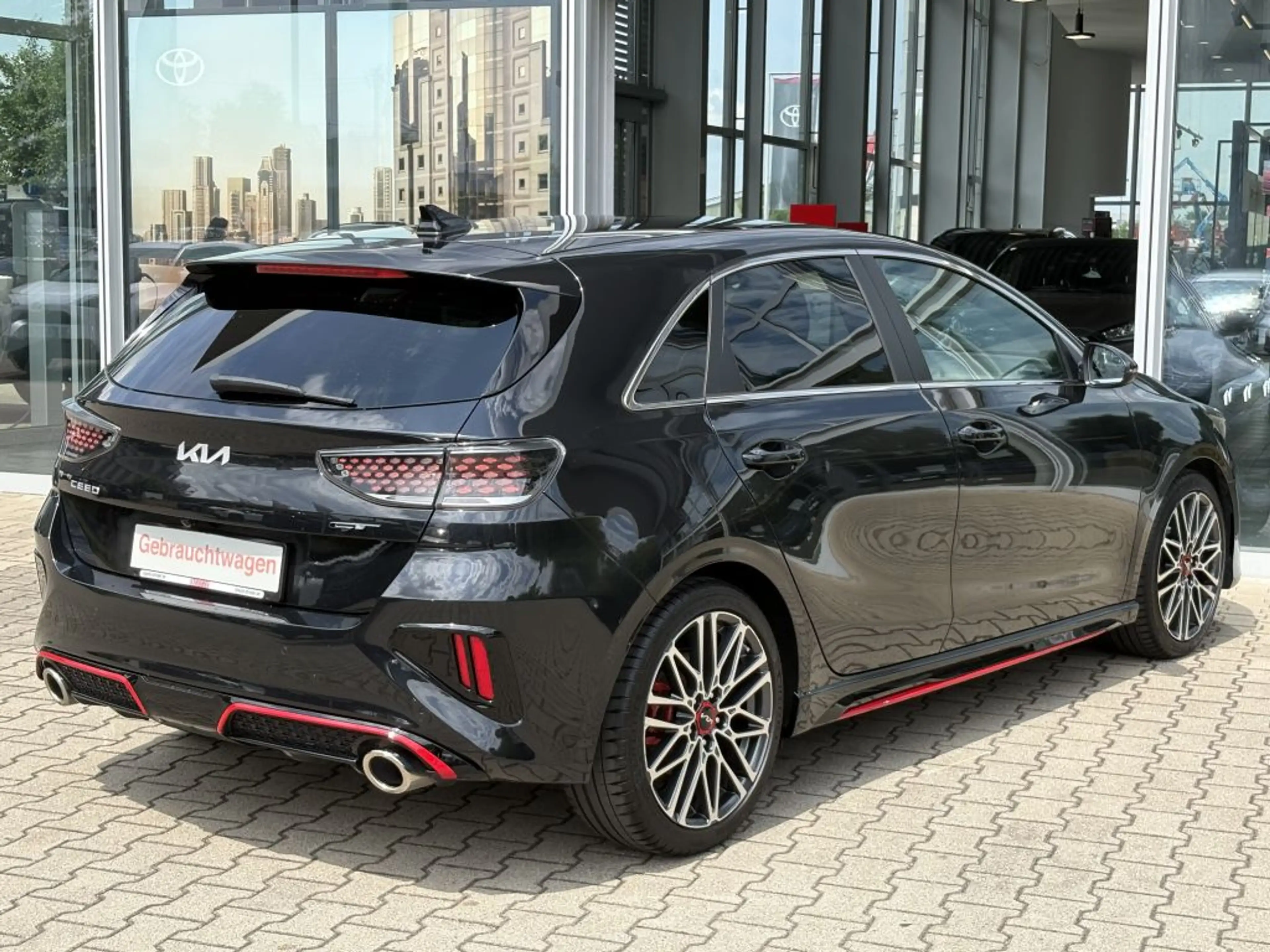 Kia Ceed / cee'd Ceed 1.6 T-GDI DCT7 OPF GT *8-fach bereift* — photo 5