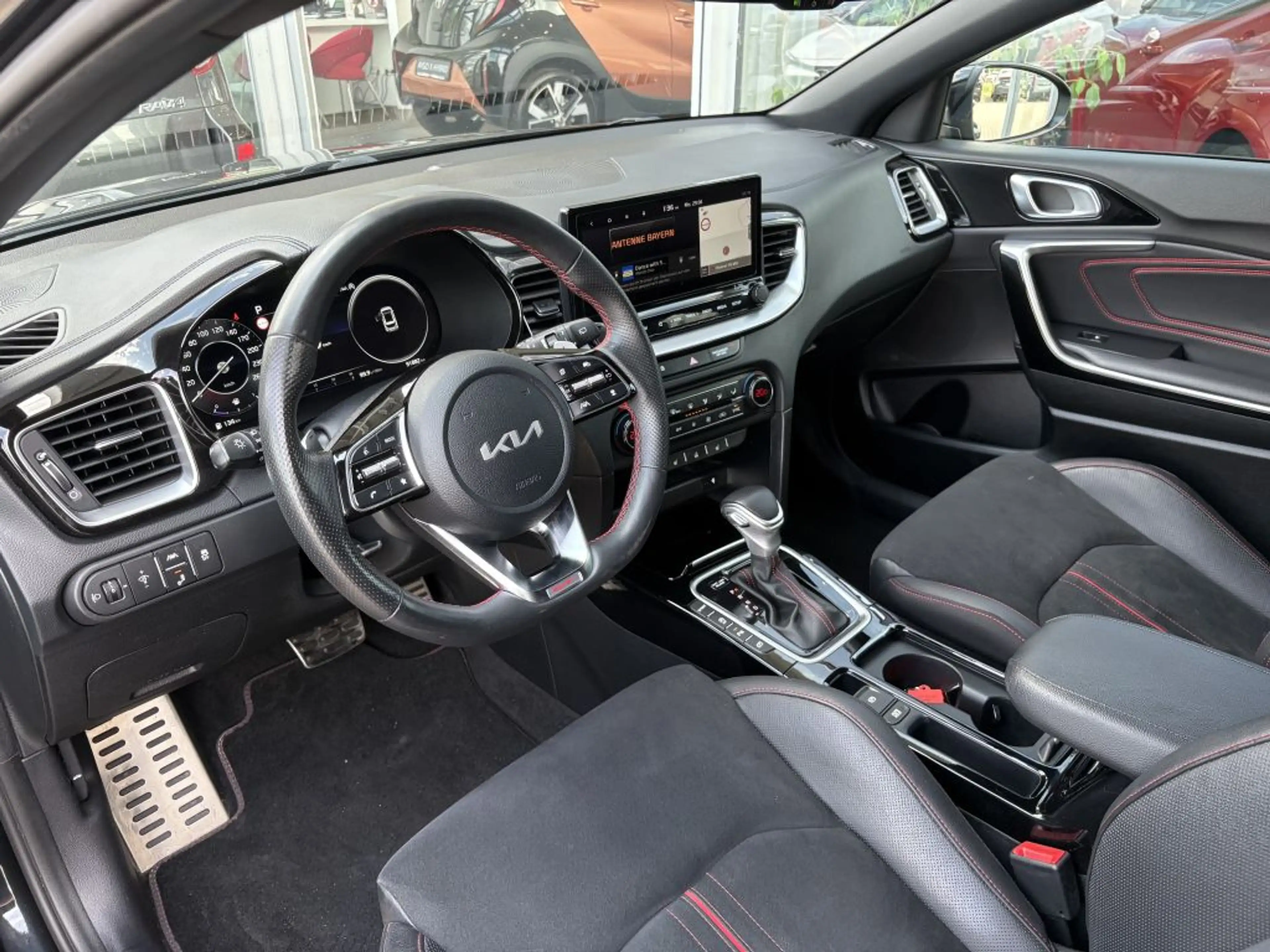 Kia Ceed / cee'd Ceed 1.6 T-GDI DCT7 OPF GT *8-fach bereift* — photo 8