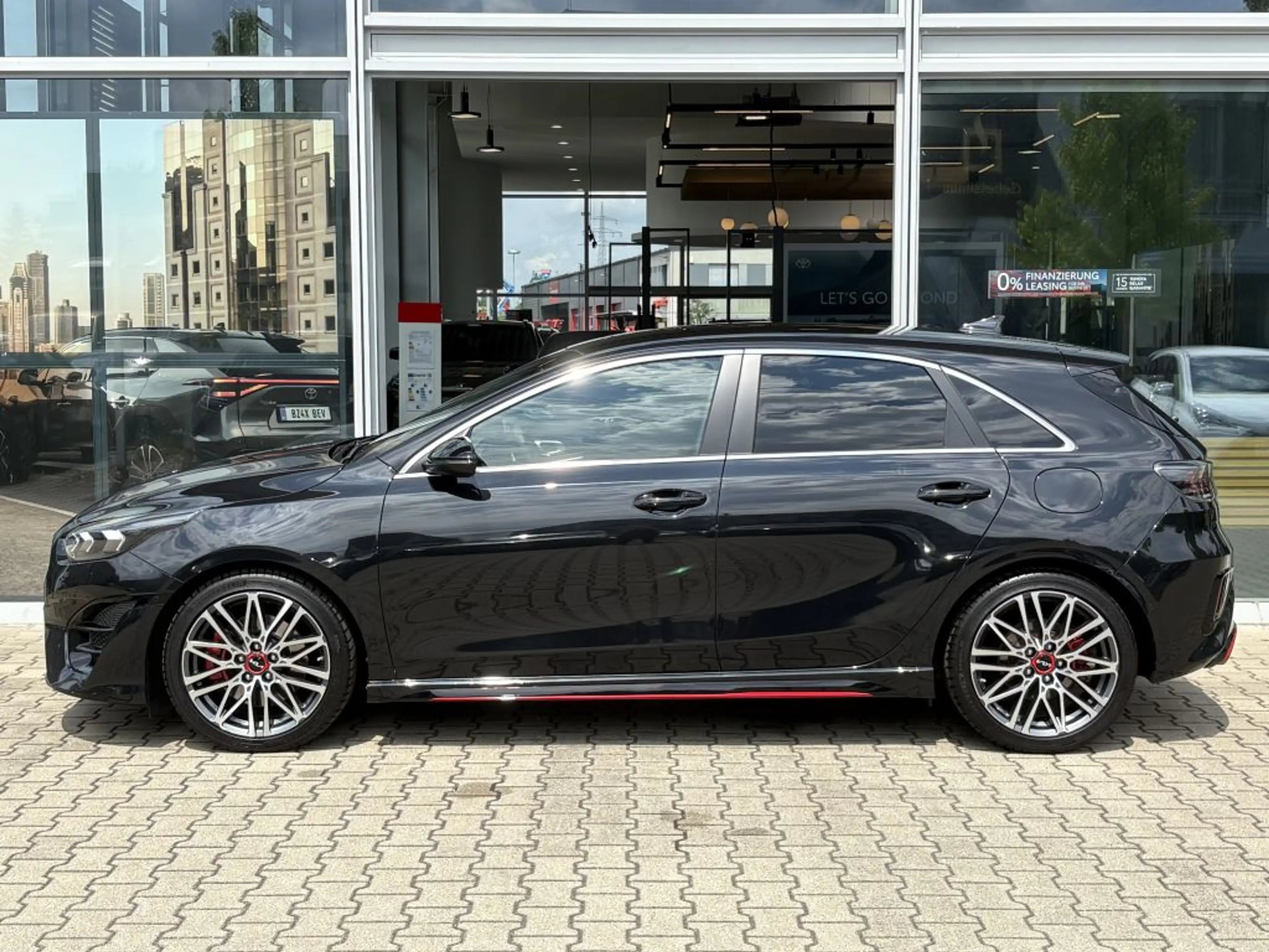 Kia Ceed / cee'd Ceed 1.6 T-GDI DCT7 OPF GT *8-fach bereift* — photo 7