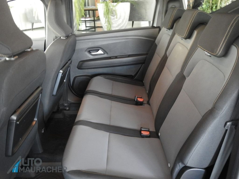 Dacia Jogger 1.6 E-TECH Hybrid 140 Extreme — photo 11