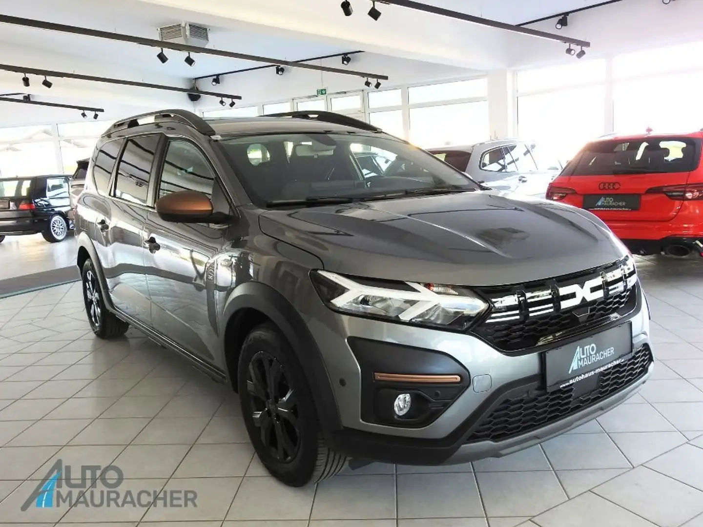 Dacia Jogger 1.6 E-TECH Hybrid 140 Extreme Grau - 2