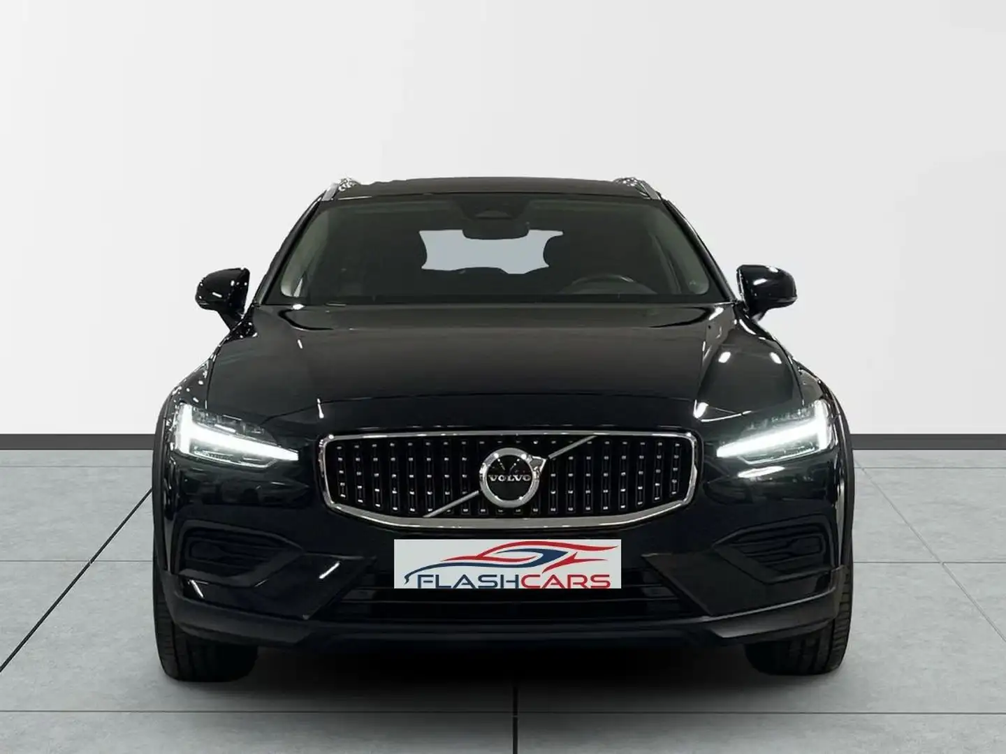 Volvo V60 Cross Country B4 AWD LED NAVI STH AHV Sitzh. v+h, Schwarz - 2