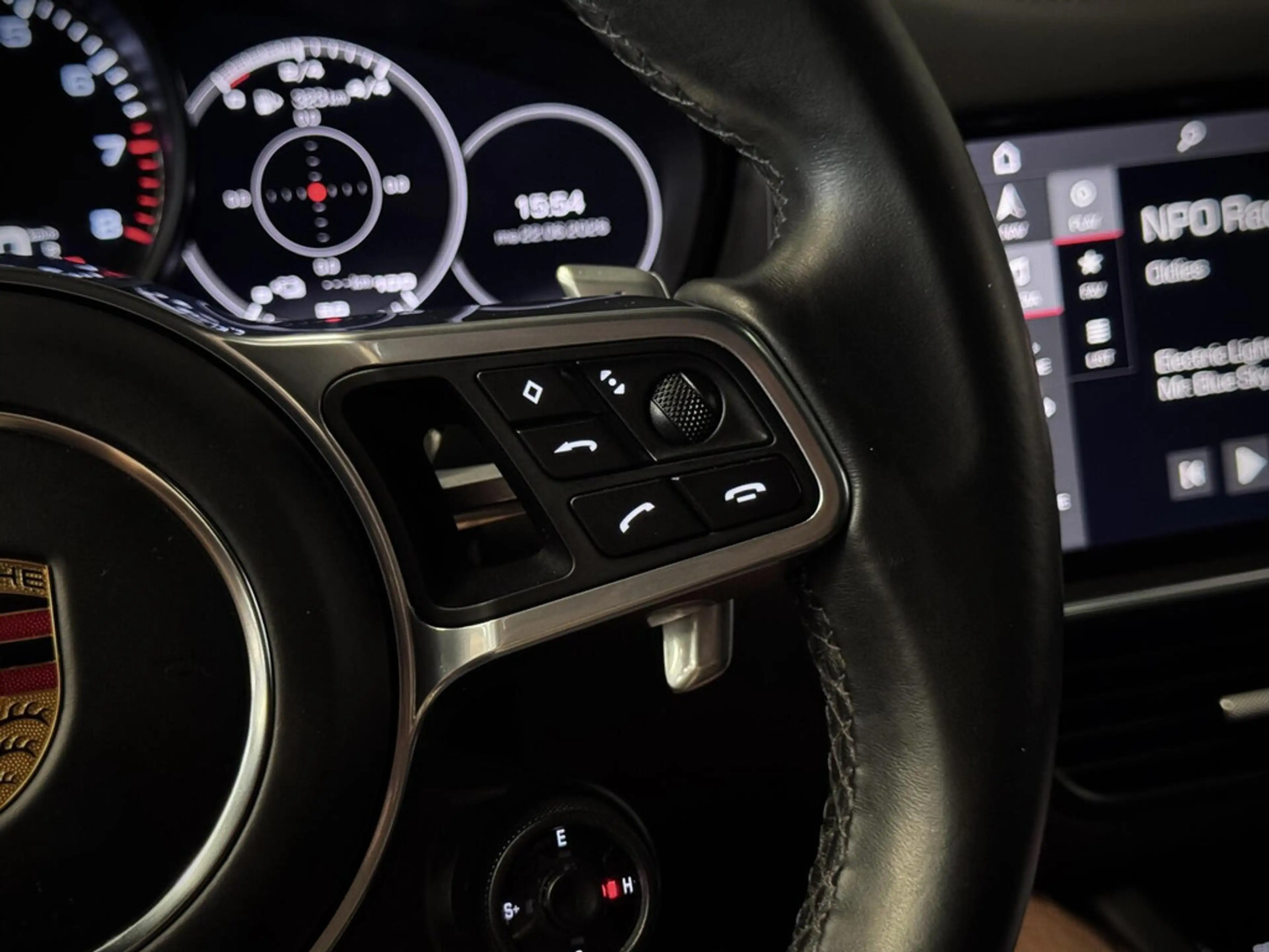 Porsche Cayenne 3.0 E-Hybrid | Panorama | Bose | Luchtvering | Spo — photo 44