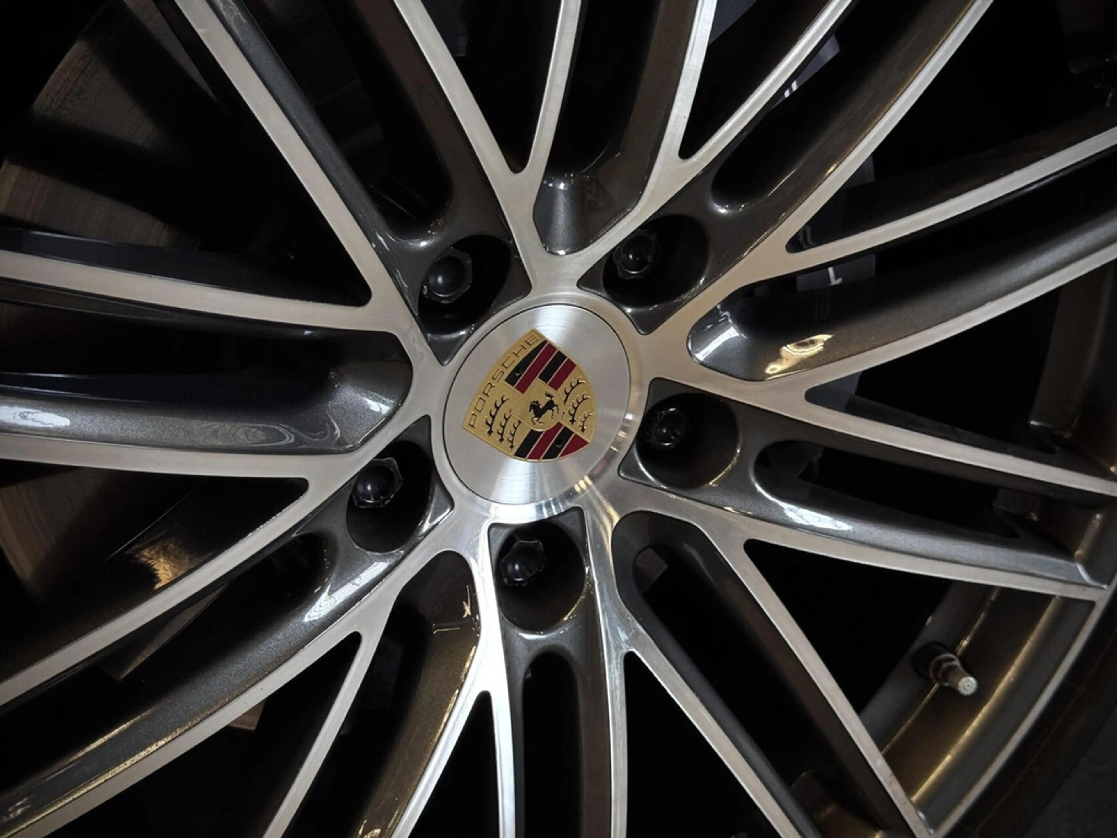 Porsche Cayenne 3.0 E-Hybrid | Panorama | Bose | Luchtvering | Spo — photo 29