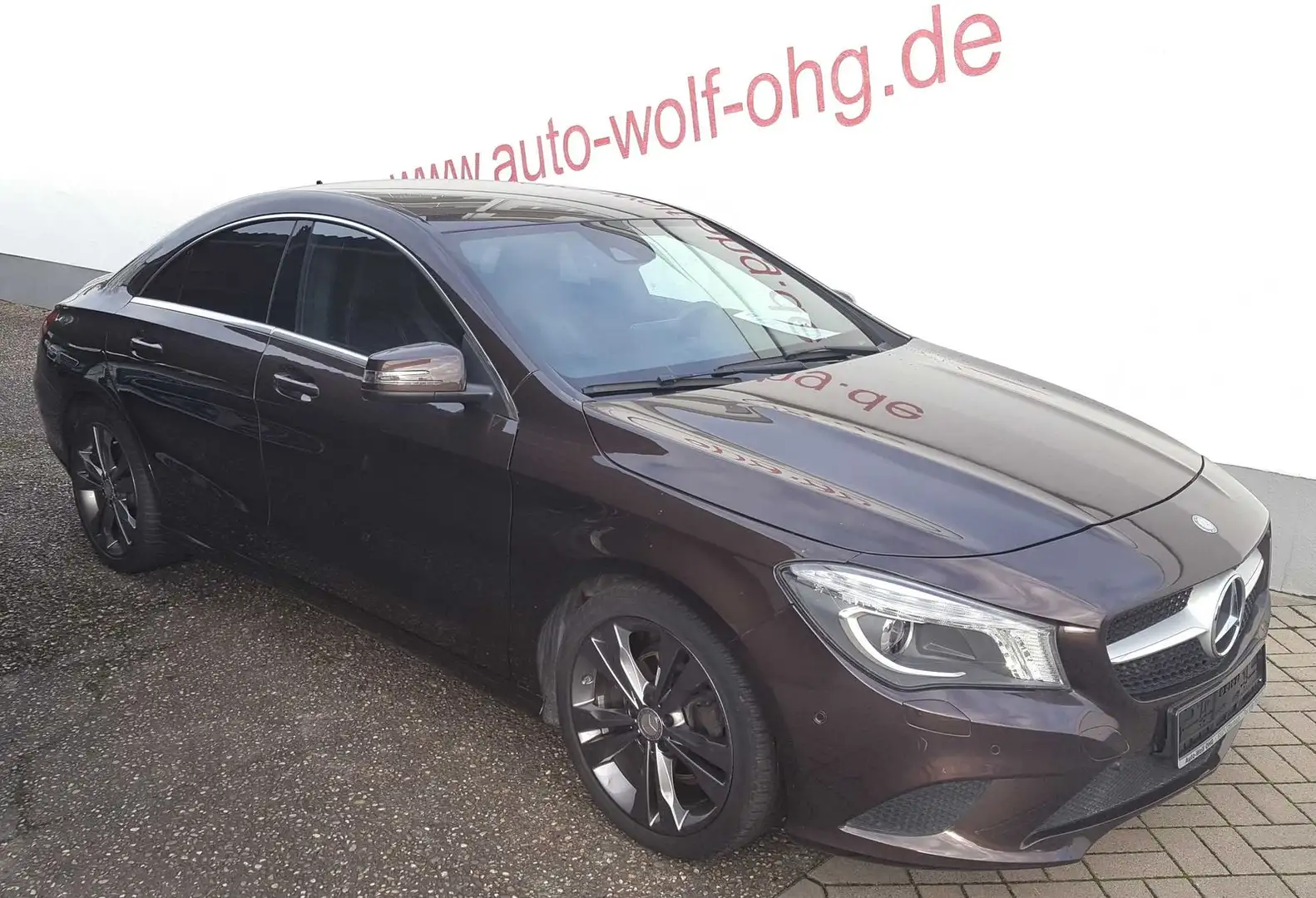 Mercedes-Benz CLA 180 Urban 7G-DCT, Bi-Xenon, Navi, DAB... Marrone - 1
