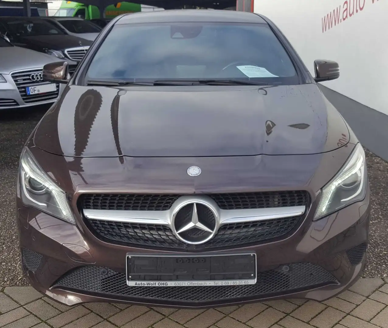 Mercedes-Benz CLA 180 Urban 7G-DCT, Bi-Xenon, Navi, DAB... Marrone - 2