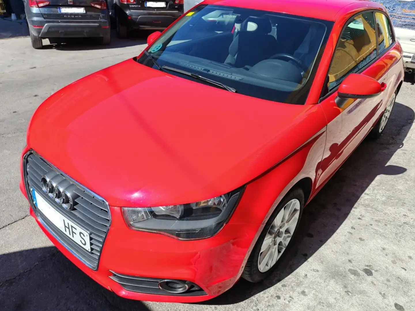 Audi A1 1.2 TFSI Attraction Rouge - 1