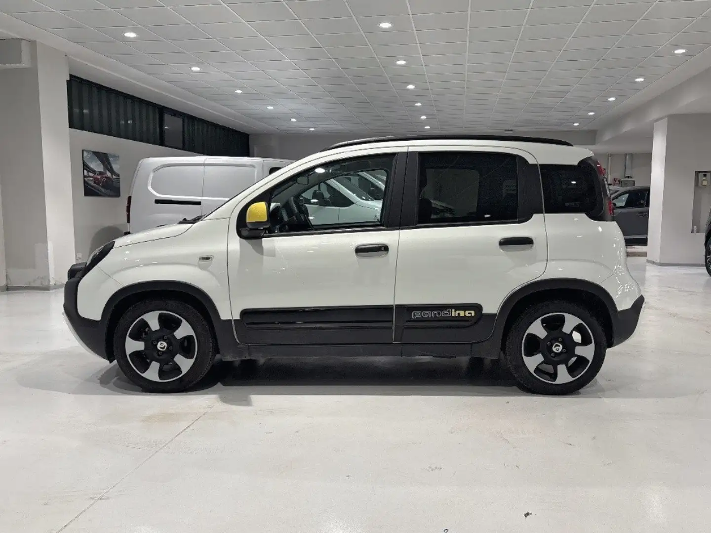 Fiat Panda 1.0 FireFly 70cv S&S Hybrid Pandina Blanc - 2