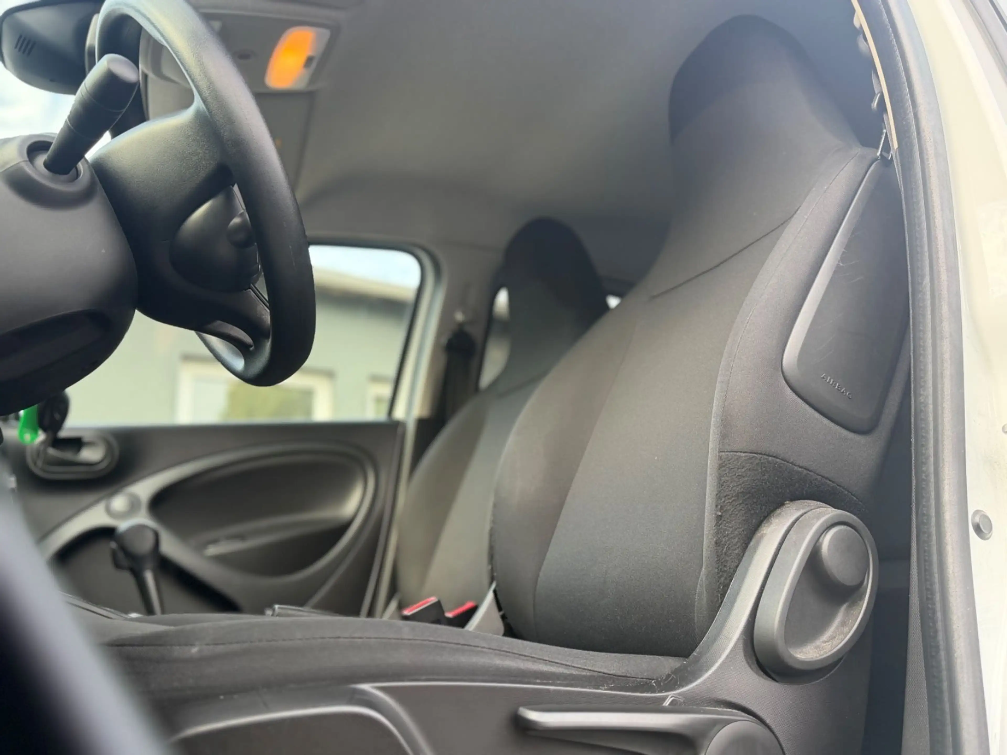 smart forFour forfour Basis 52 kW/Automatik/Klima — photo 9