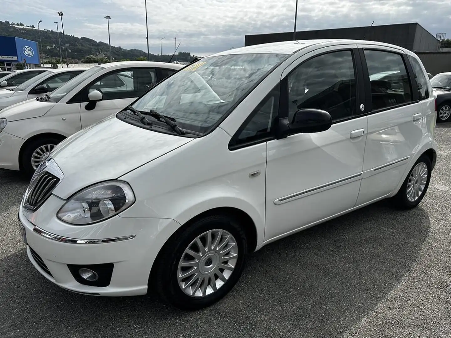 Lancia MUSA 1.4 8v Platinum ecochic Gpl Bianco - 1