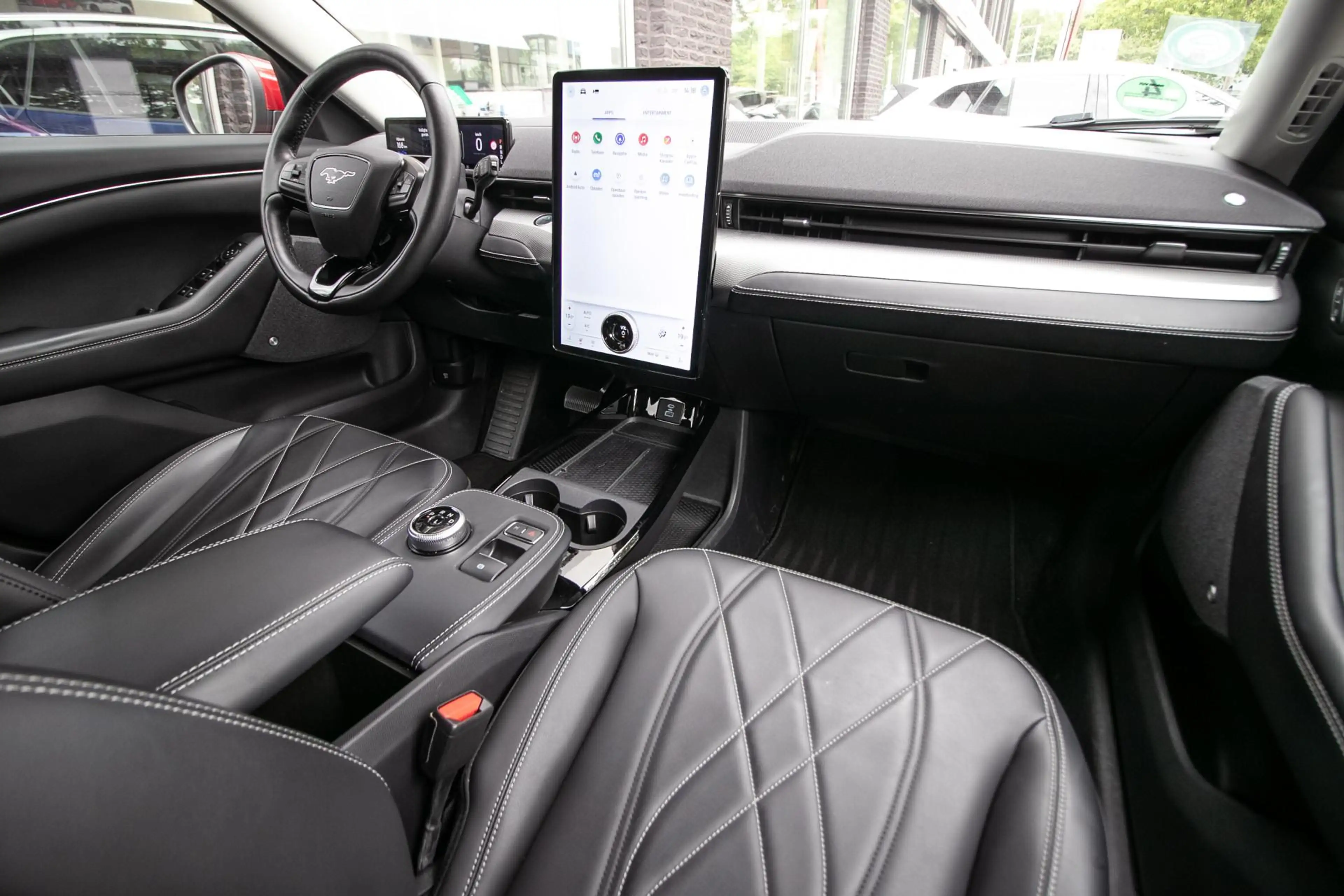 Ford Mustang Mach-E RWD 75 kWh | SOH 93% | Adapt Cruise | Leder | Carp — photo 4