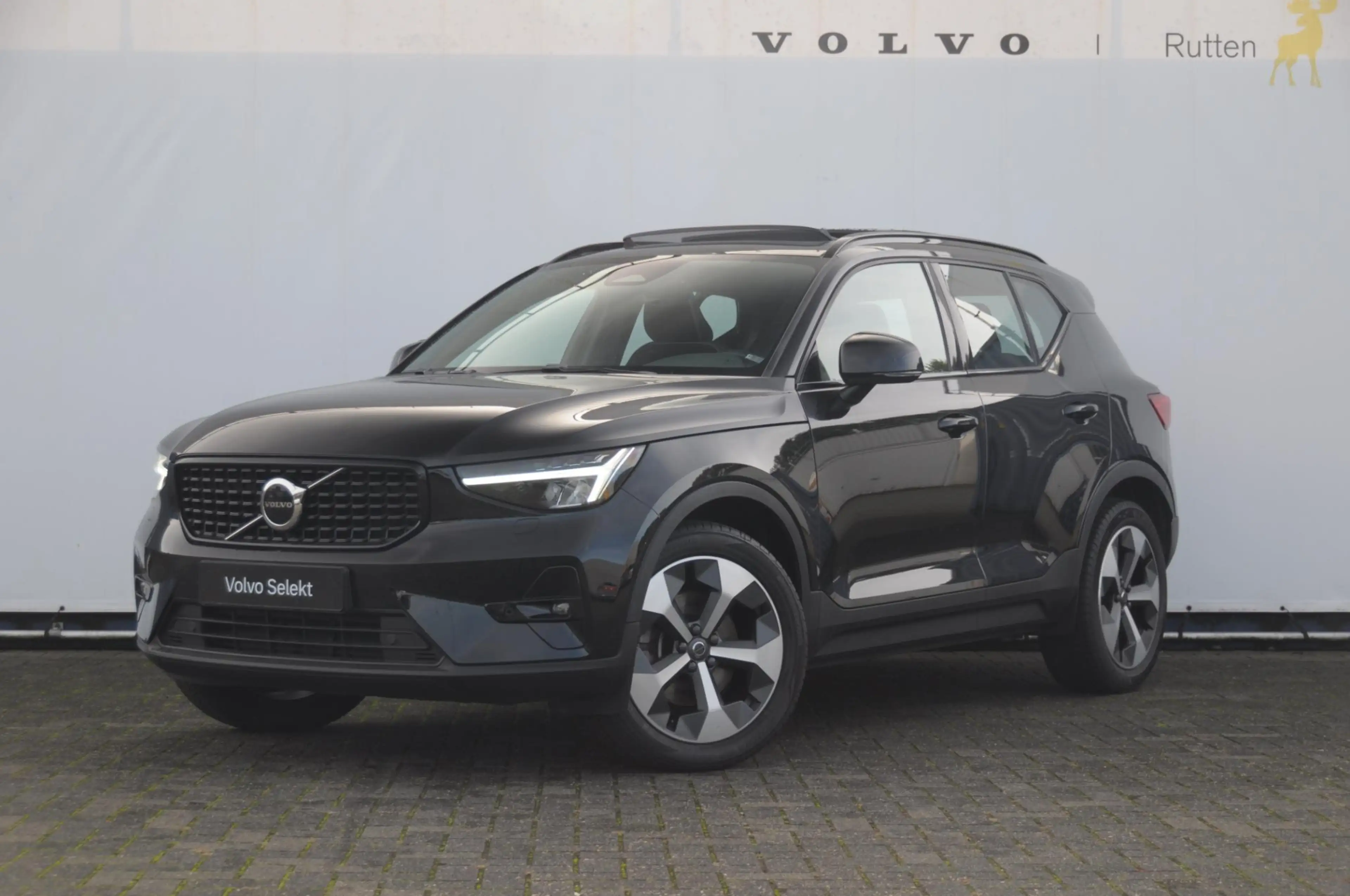 Volvo XC40 B3 177PK Automaat Ultimate Dark / Adaptive cruise — photo 3