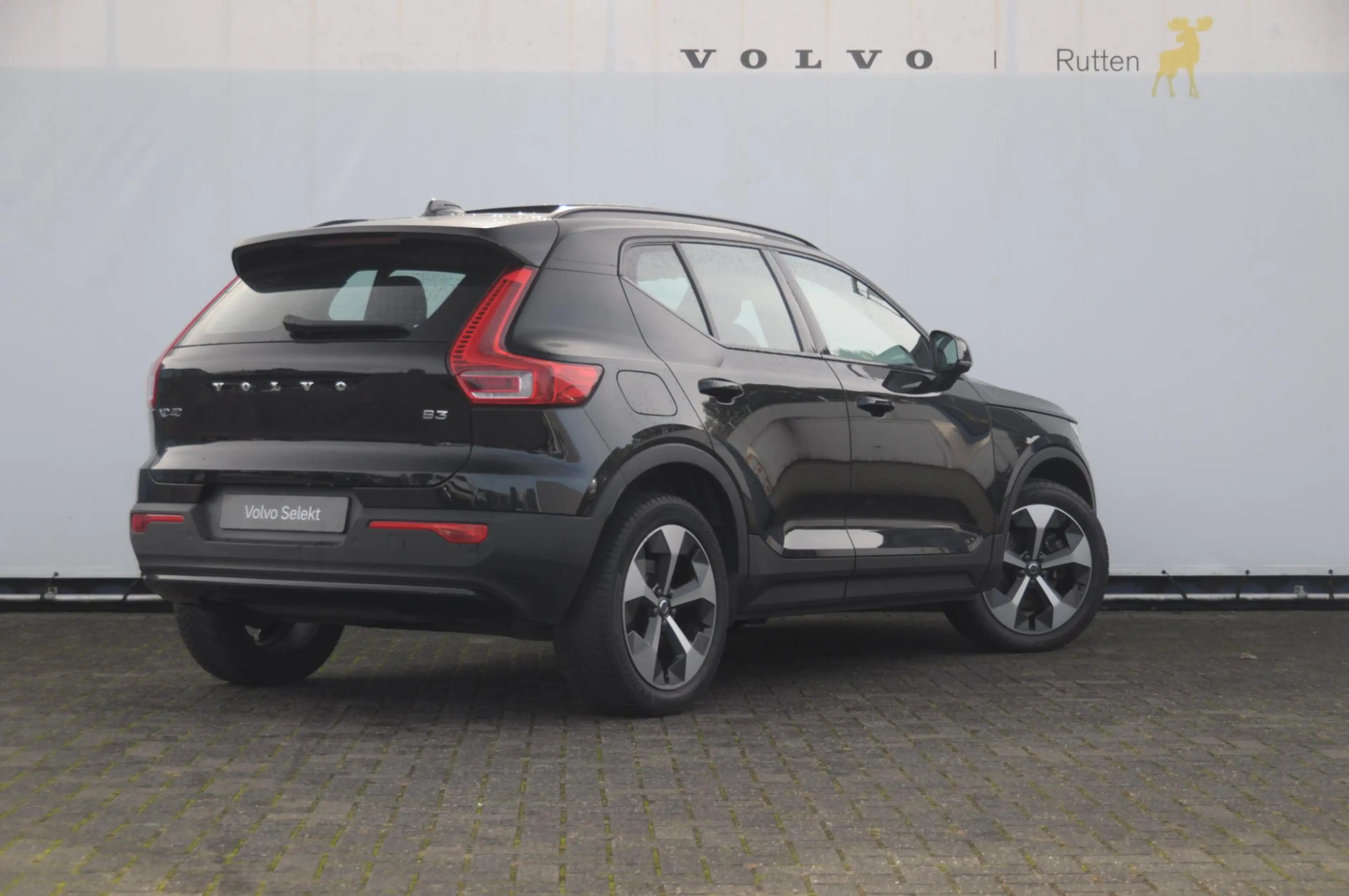 Volvo XC40 B3 177PK Automaat Ultimate Dark / Adaptive cruise — photo 7