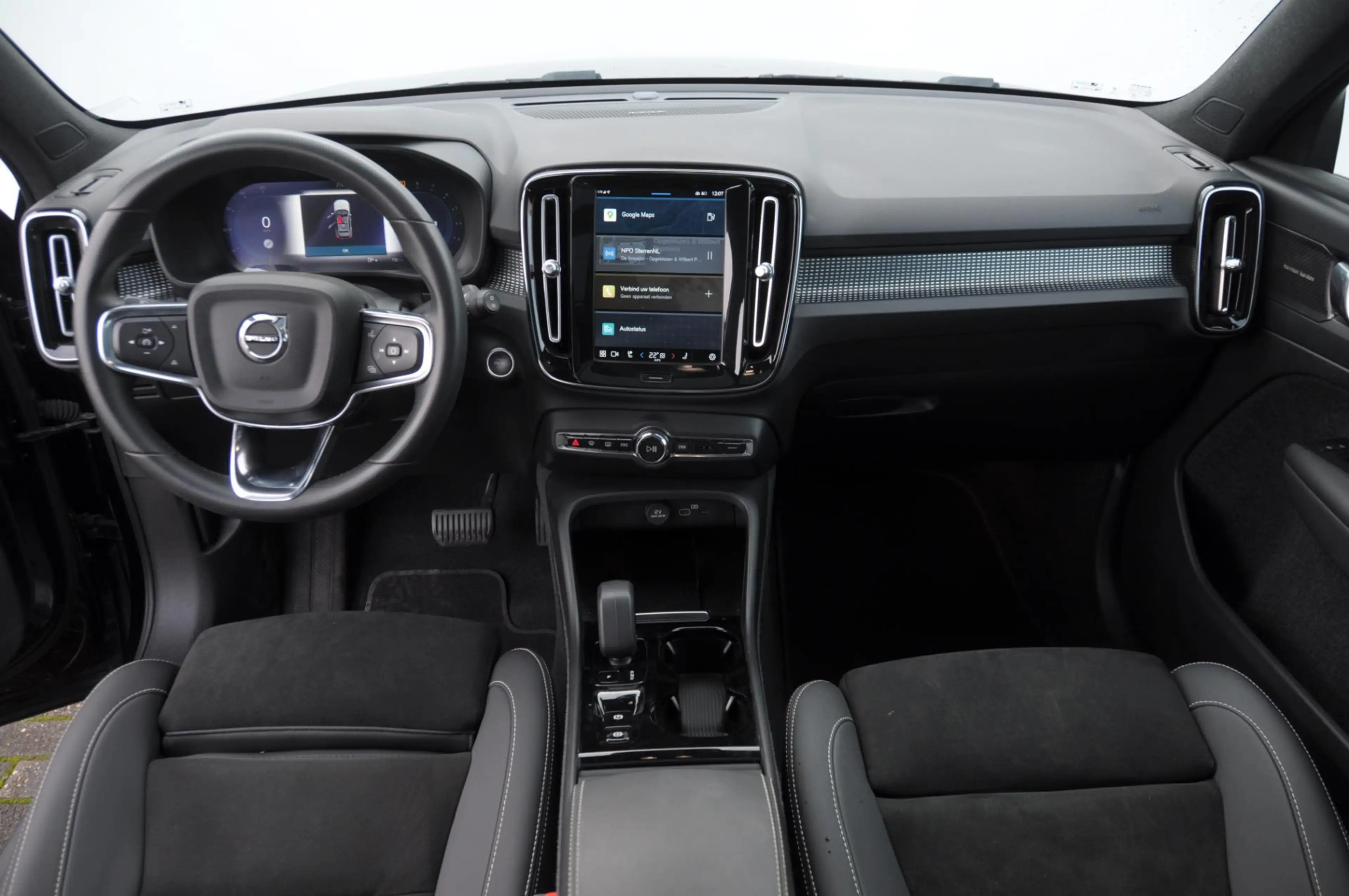 Volvo XC40 B3 177PK Automaat Ultimate Dark / Adaptive cruise — photo 15
