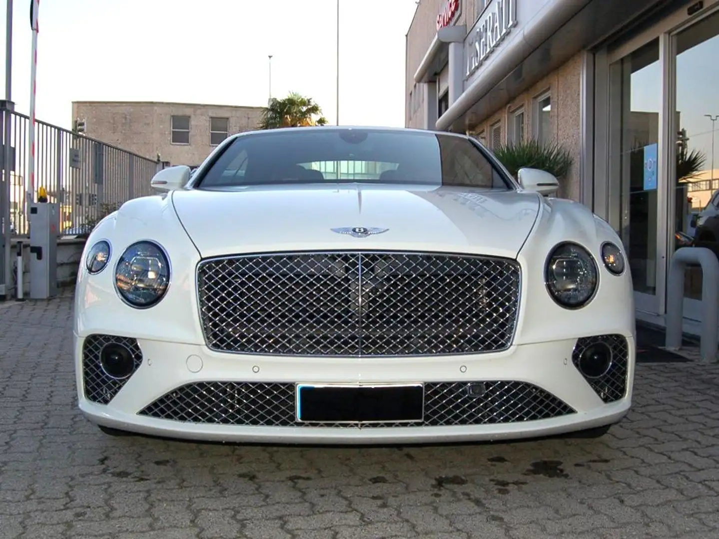 Bentley Continental GTC 6.0 W12 First Edition 635CV White - 2