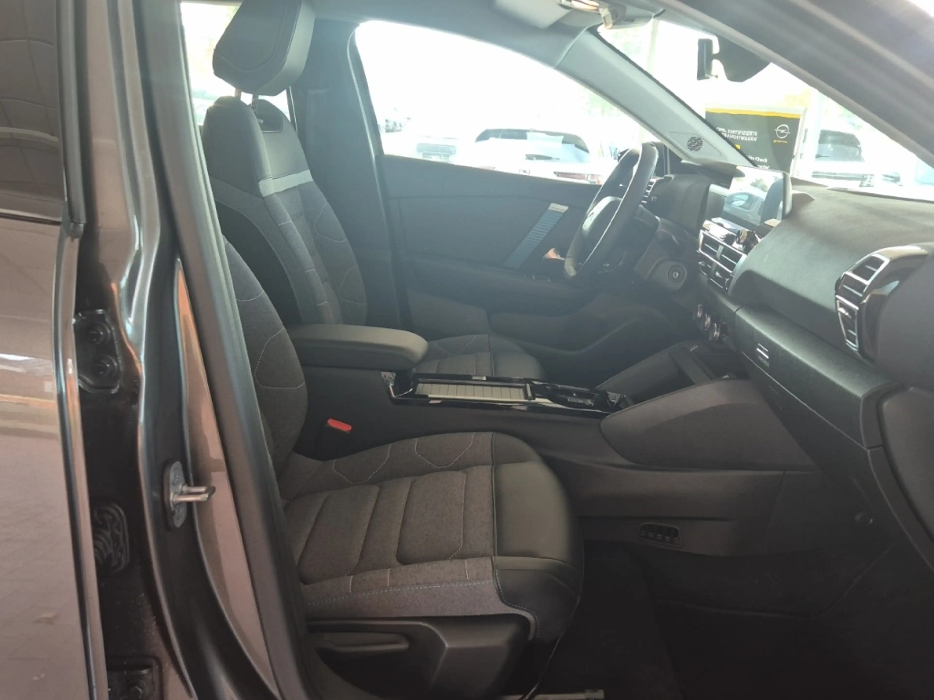 Citroen E-C4 Electric Feel Shz Navi Kamera Tempomat Spurhalteass — photo 12