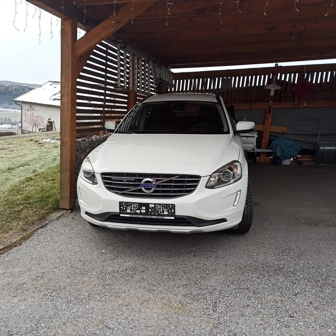 Volvo XC60 D4 AWD Geartronic Momentum - 2