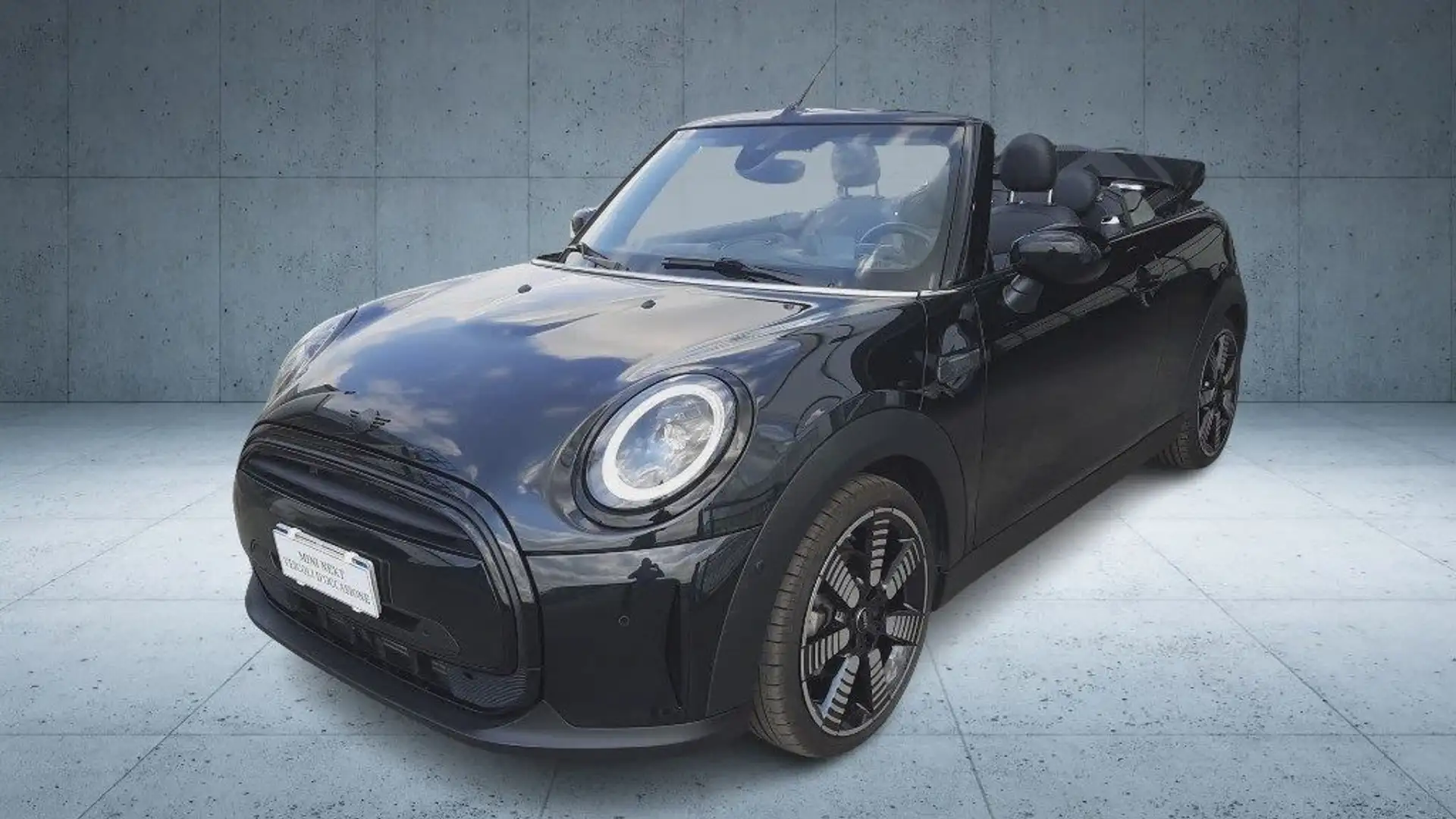 MINI Cooper Cabrio 1.5 Yours Aut. Nero - 1