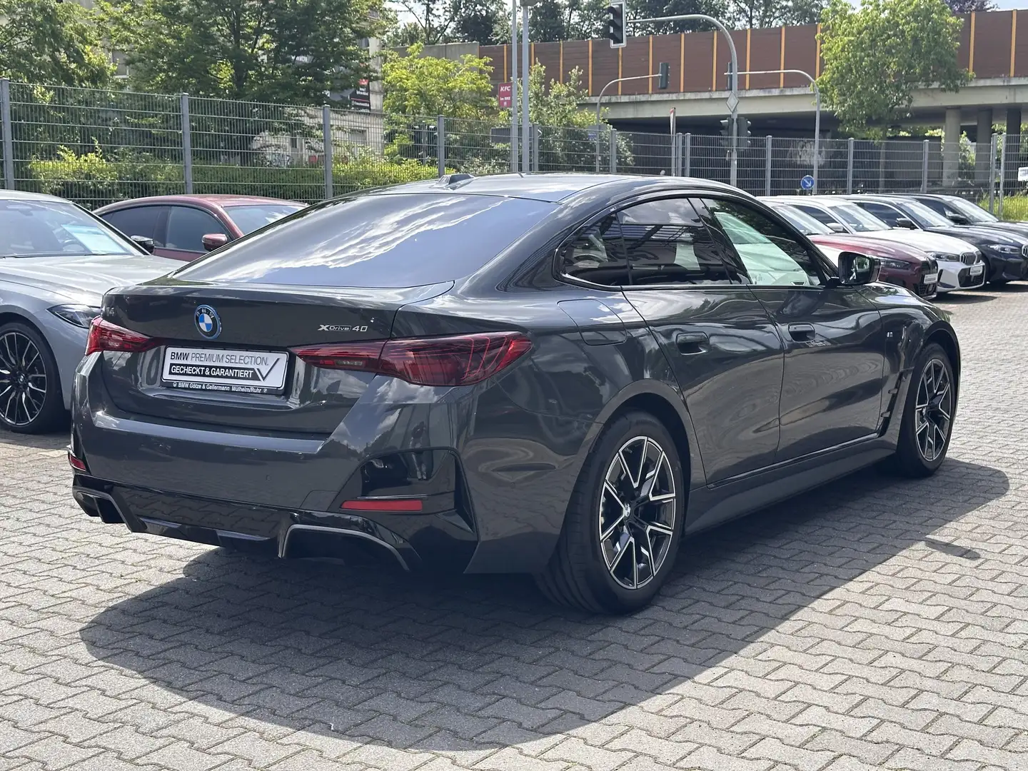 BMW i4 xDrive40 M Sport //Schiebed. Stop&Go FACELIFT! Gris - 2