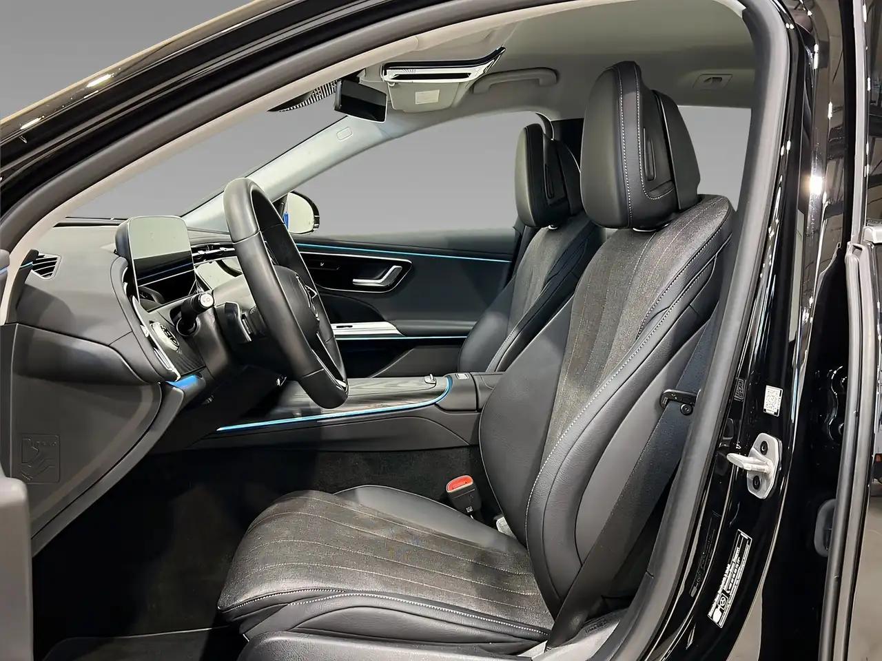 Mercedes-Benz E 220 d T AVANTGARDE+LED+Kamera+TotW+DAB+AHK 9