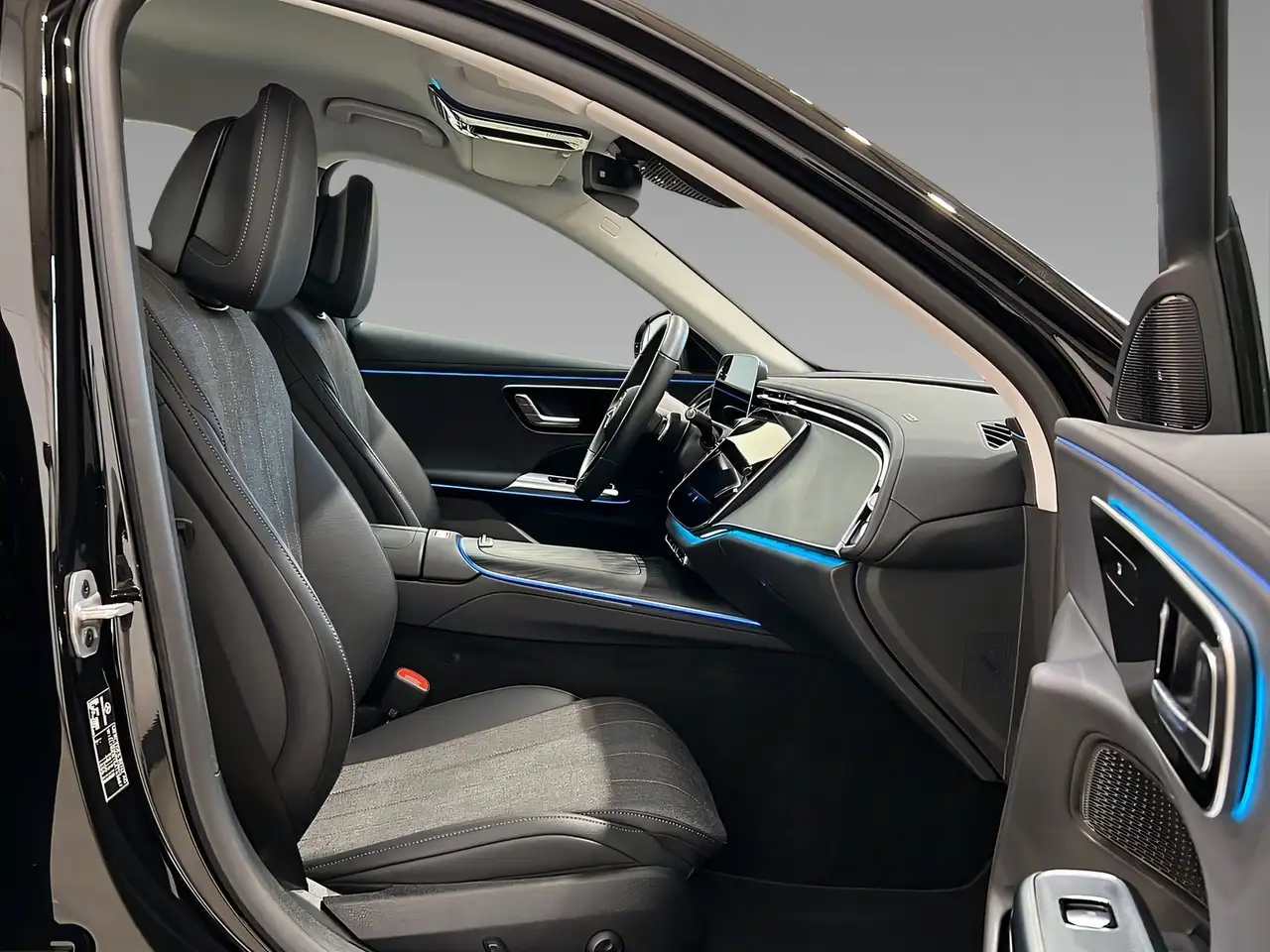 Mercedes-Benz E 220 d T AVANTGARDE+LED+Kamera+TotW+DAB+AHK 12