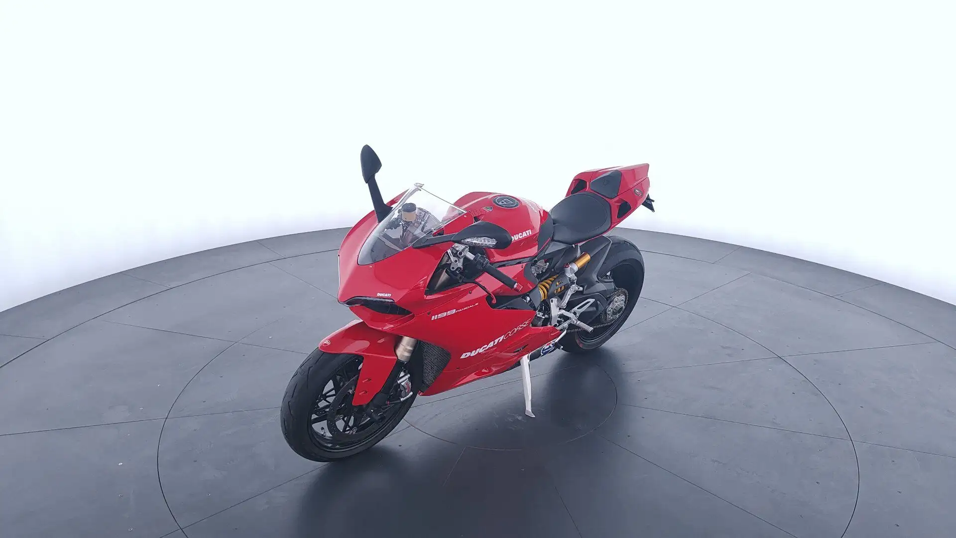 Ducati 1199 Panigale . - 1