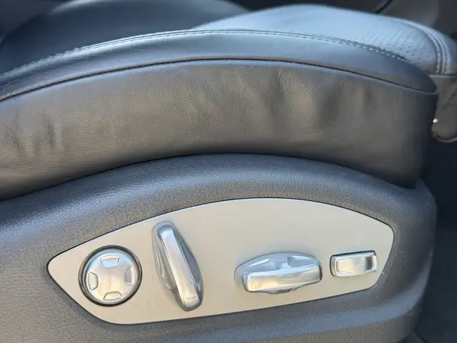 Porsche Macan view 15