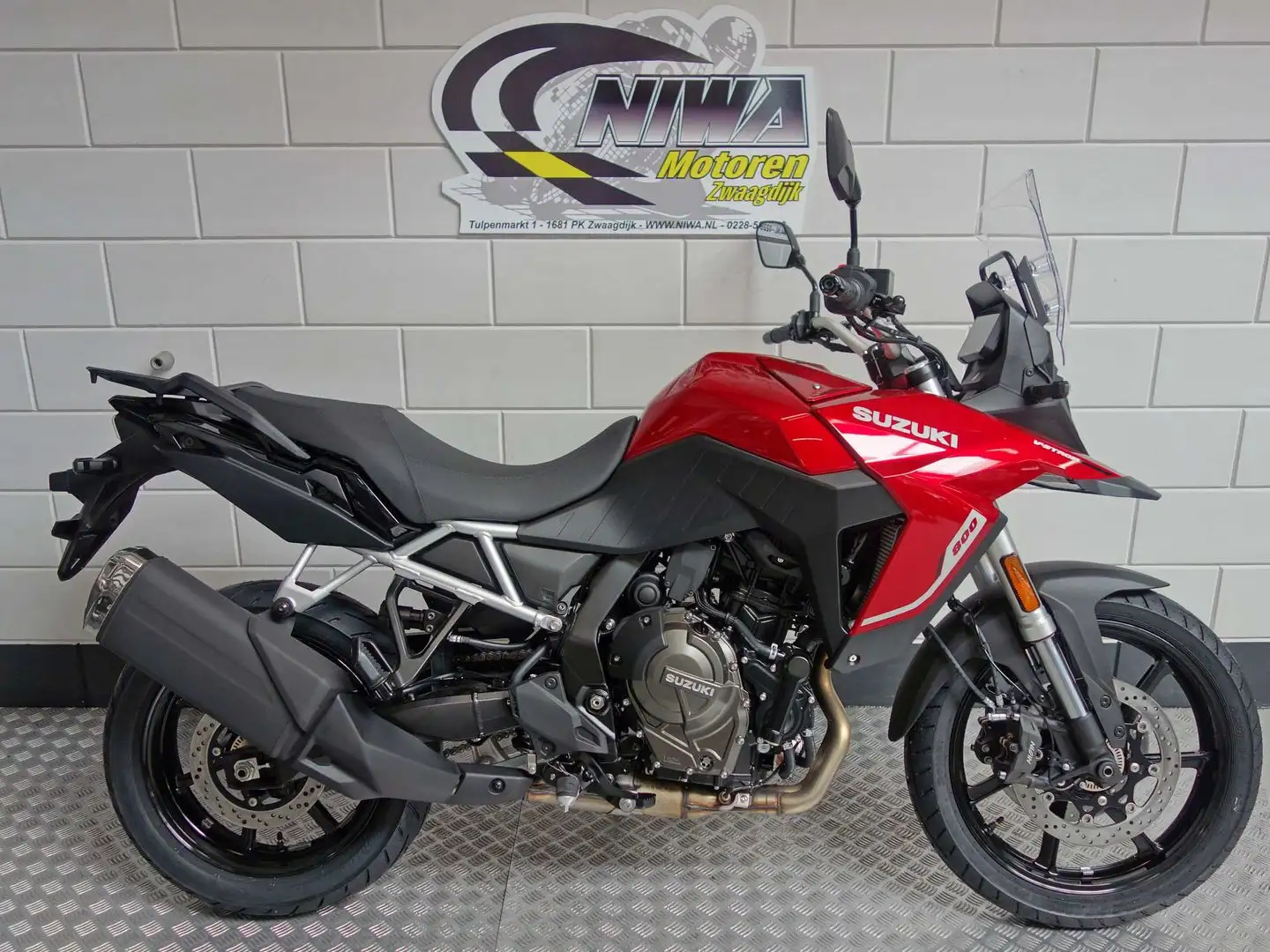 Suzuki V-Strom 800 Rood - 1
