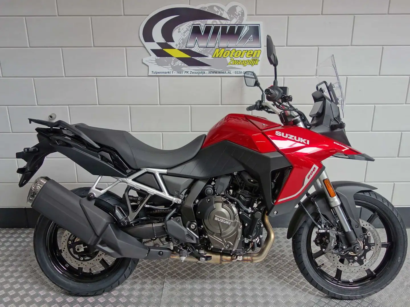 Suzuki V-Strom 800 Červená - 1