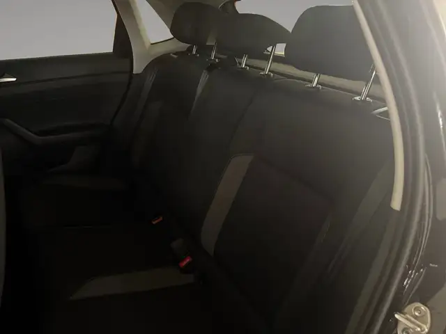 Volkswagen Polo view 12