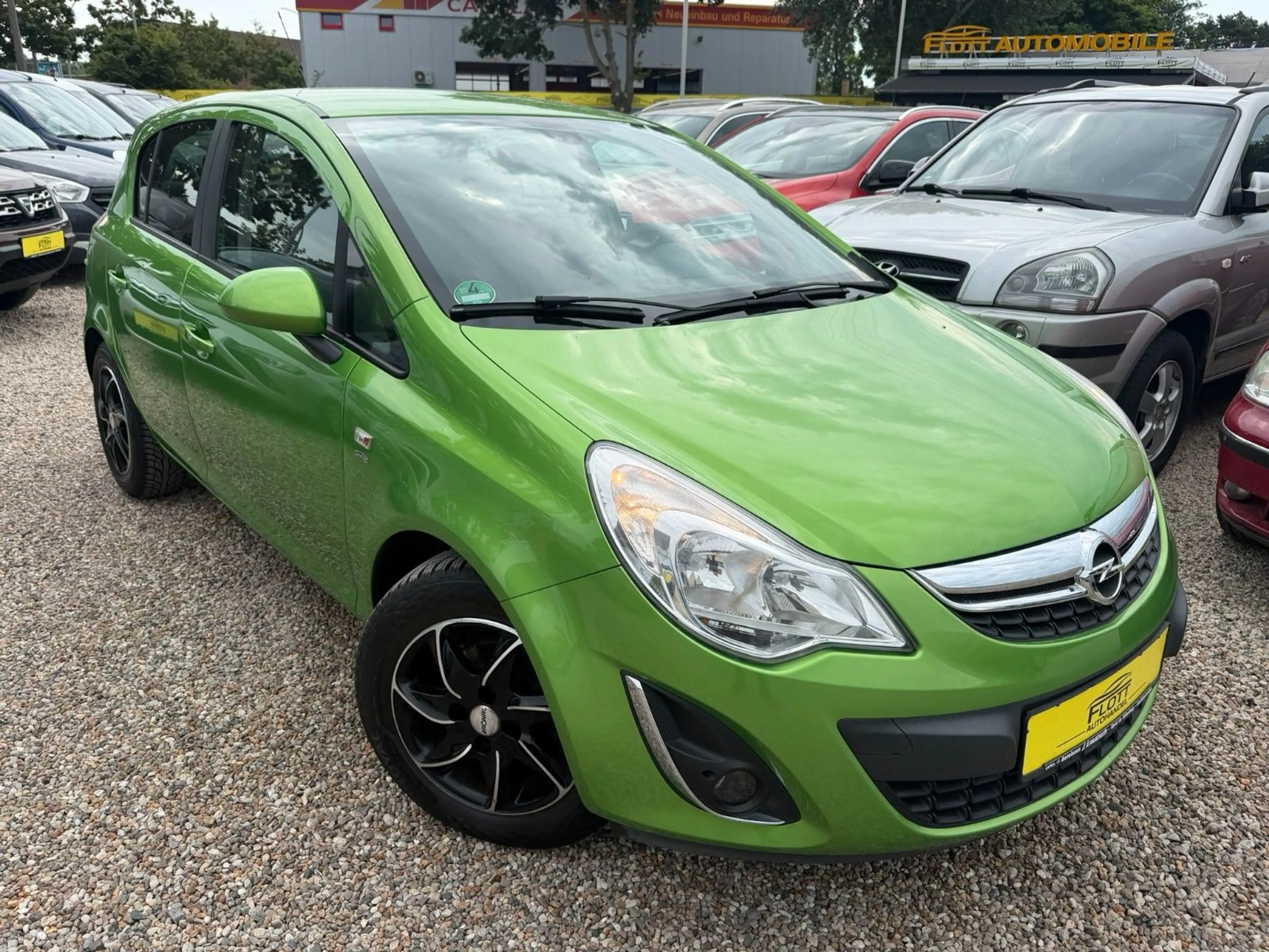 Opel Corsa D Satellite *MFL*Klima*ALLWR*PDC* TÜV NEU