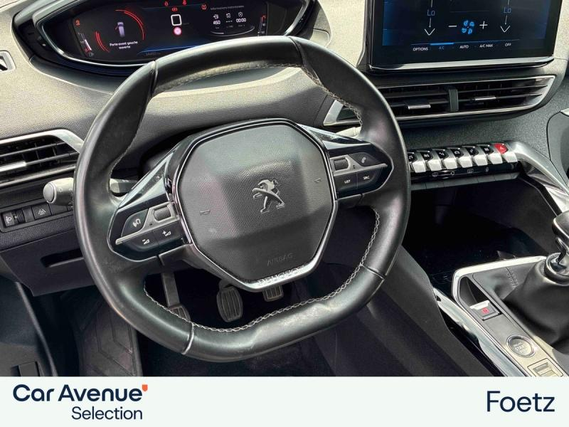 Peugeot 5008 1.2 PureTech 130ch S\u0026S Allure Pack — photo 13