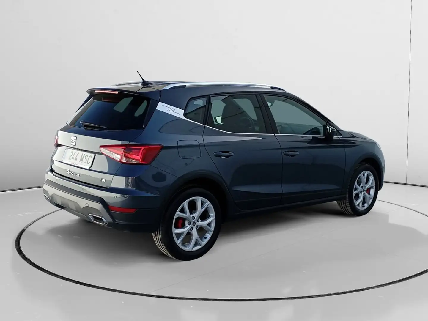 SEAT Arona FR XL Gris - 2