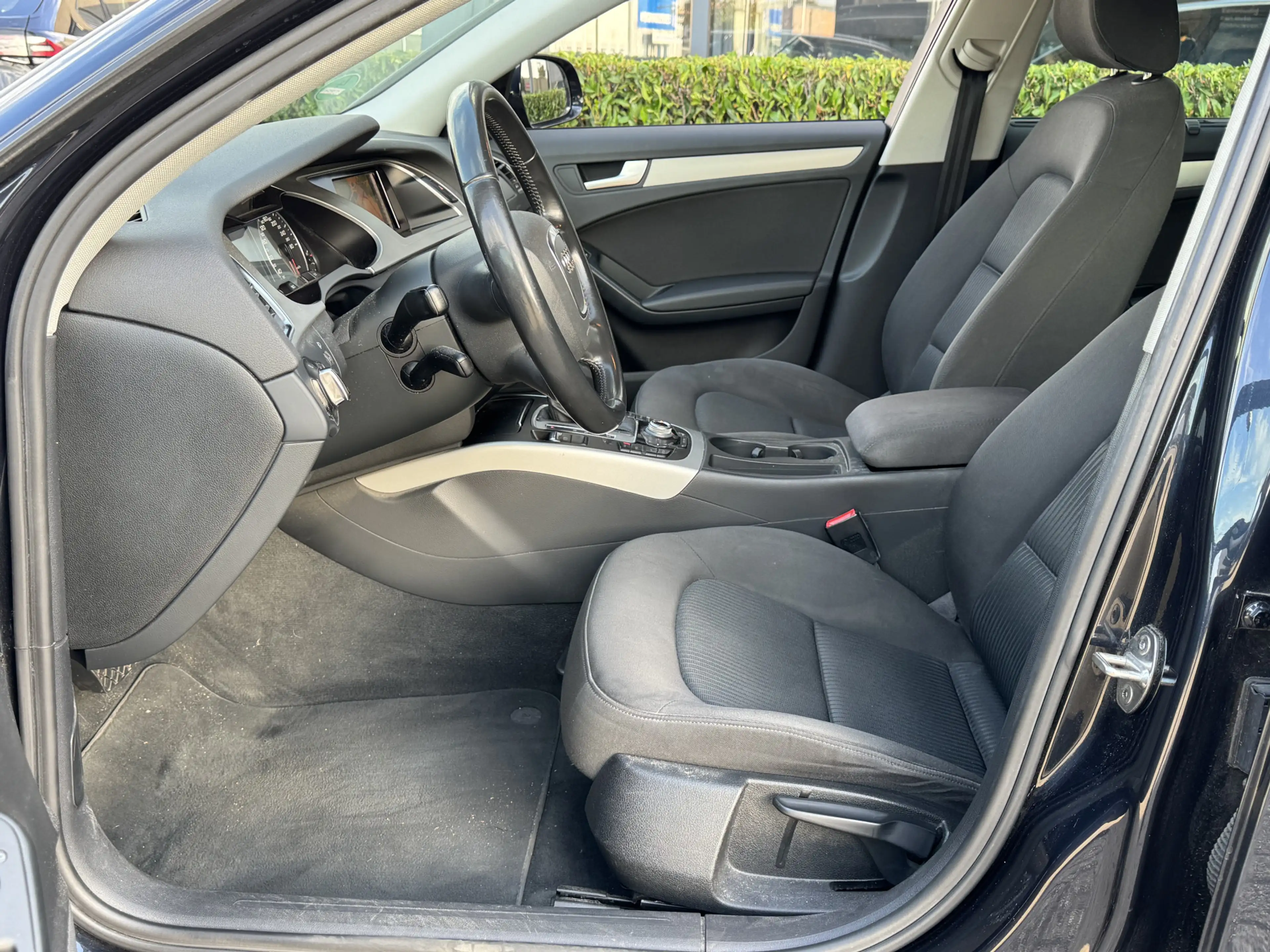 Audi A4 Avant 1.8 TFSI 120pk Aut. Pro Line Business Navi N — photo 6